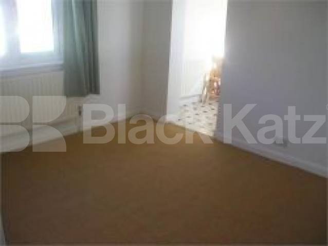 			LET!, 1 Bedroom, 1 bath, 1 reception Flat			 Park Road, CROUCH END